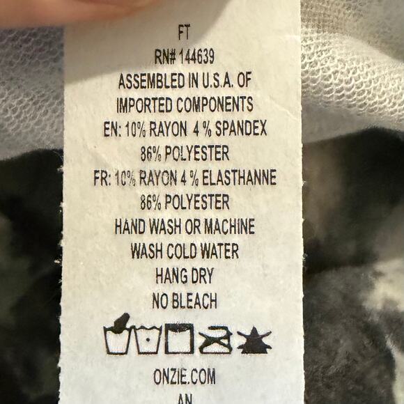 Onzie Flow Boyfriend Sweatshirt OS Evergreen Tie Dye High Low Comfy Cozy NWT - Picture 8 of 8